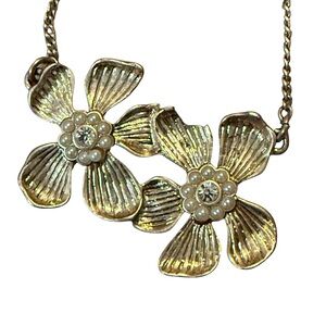 Lucky Brand Gold Flower and Pearl Pendant Necklace